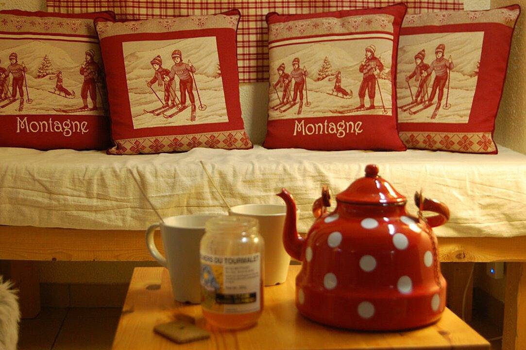 Gîte la Maisonnée - Chambre Isard in Sazos, Parc national des Pyrénées