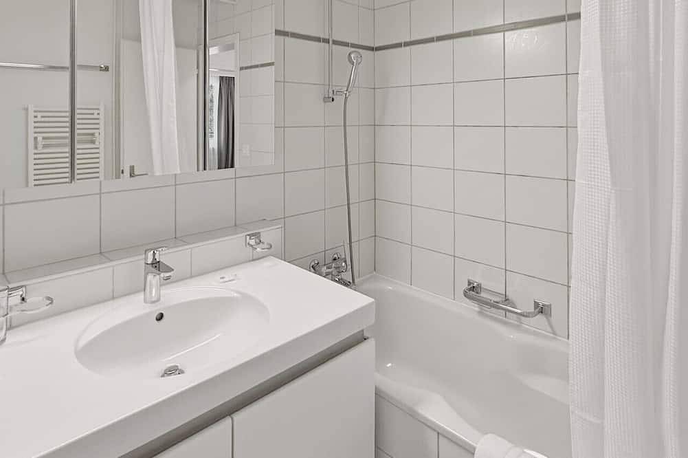 Appartamento intero, Beautiful, quite and very central 2Br flat (Sky6) in Zürich 32 Neumünster, Zurigo