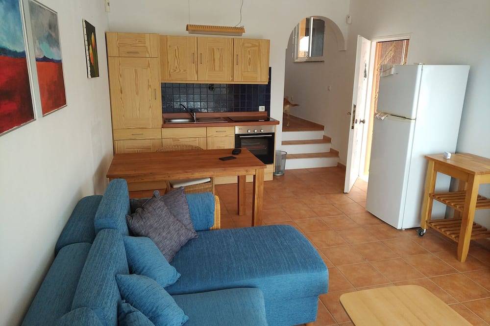 Casa  Evelmar en primera línea de costa en Parque Natural de Betancuria in Playa Valle de Santa Inés, Betancuria