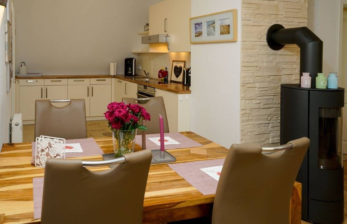 Ganze Ferienwohnung, Himmel's Stuv (Das Alte Pastorat) in Uelvesbüll, Halbinsel Eiderstedt
