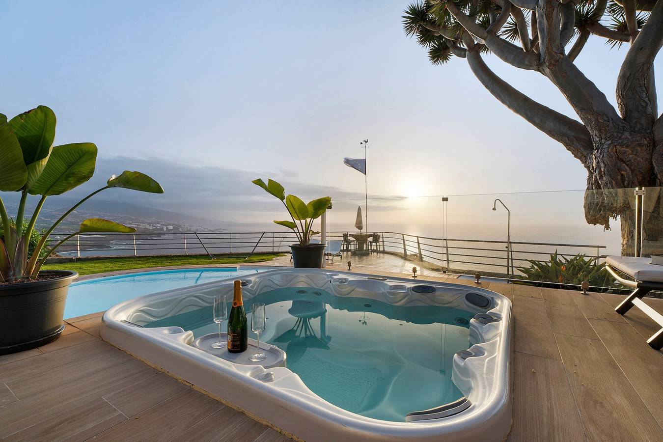 Maison de vacances "Villa Bahía de Michel" avec vue sur mer, piscine, jardin & Wi-Fi in Lomo Román, Santa Úrsula