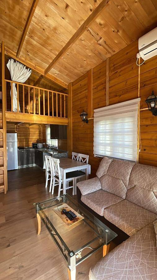 Gîte pour 17 personnes, avec piscine et vue ainsi que jardin et balcon à Vélez-Rubio - 4