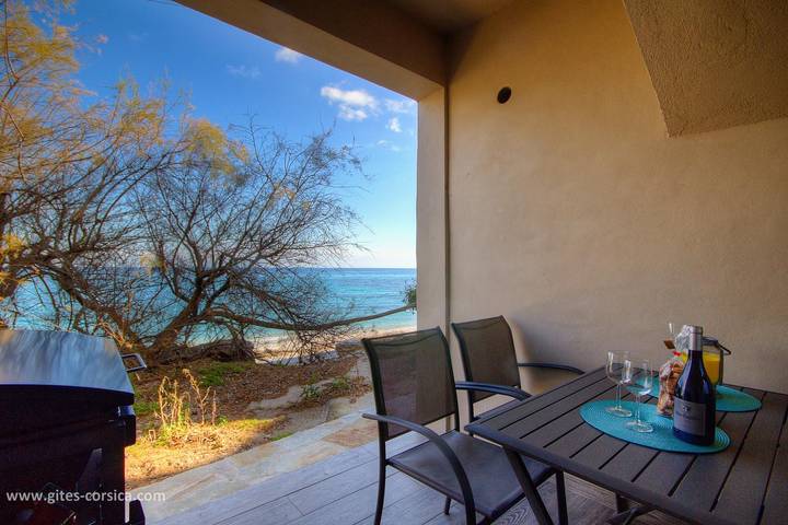 Gîte pour 4 personnes, avec Terrasse dans Plage De La Marine De Meria