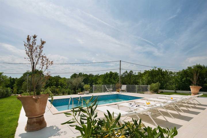 Ferienhaus für 9 Personen, mit Balkon und Balkon/Terrasse sowie Terrasse und Garten in Istrien - 3