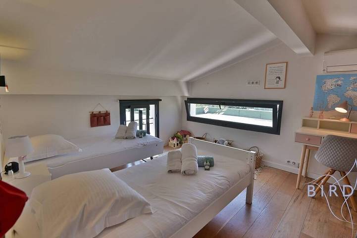 Location de vacances pour 8 personnes, avec Balcon ainsi que Jardin et Piscine à Pégomas - 3