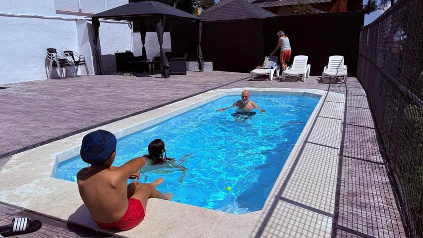 Casa rural para 16 personas, con Balcón y Terraza además de Piscina y Vistas en Premiá de Dalt - 3