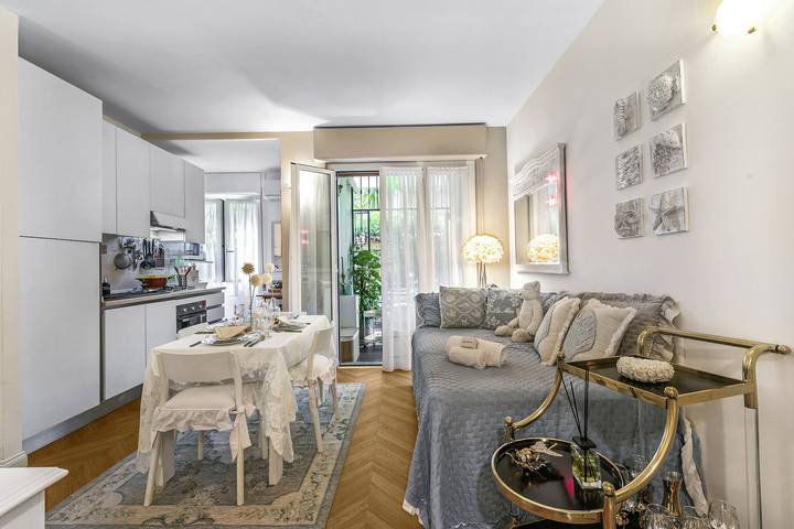 Appartamento intero, Casa Amorosa Town Center with Terrace and A/C in Alassio, Riviera di Ponente