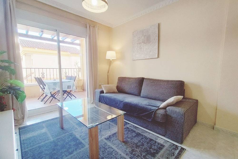 Appartement entier, Lovely apartment near golf and amenities with pool and terrace in Orihuela, Costa Blanca
