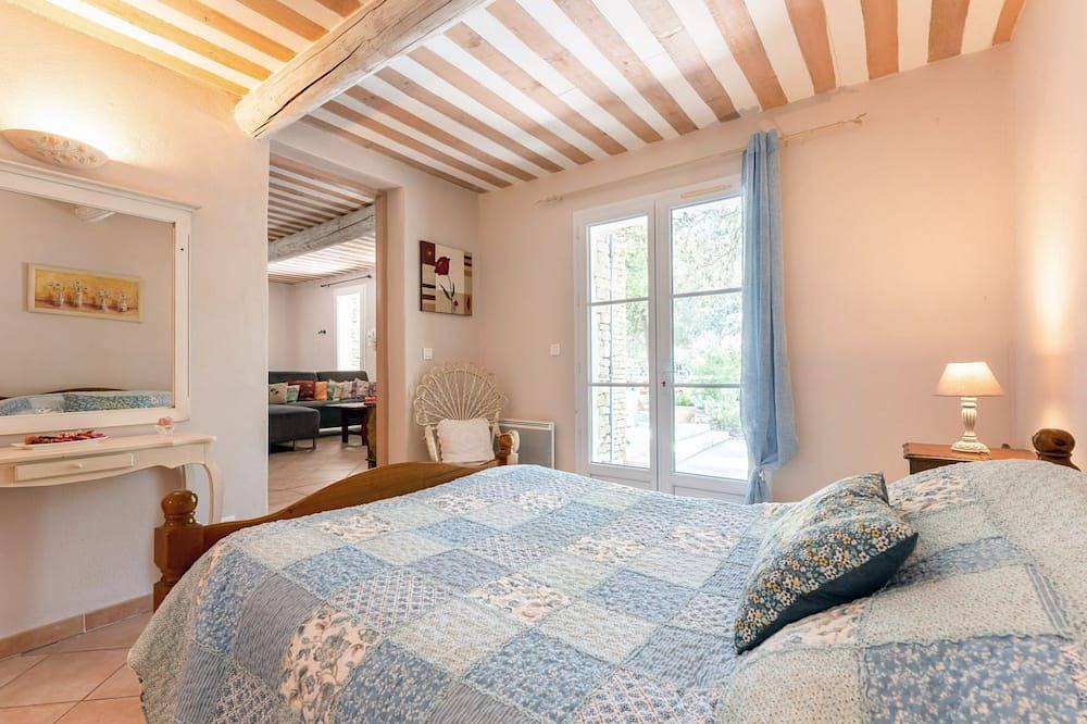 La Pinède by Interhome in Pernes-les-Fontaines, Parc naturel régional du Mont-Ventoux