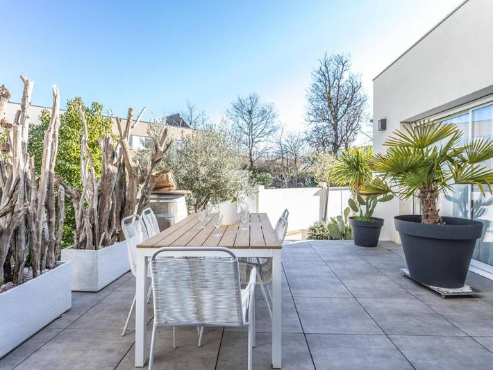 Location de vacances pour 8 personnes, avec piscine ainsi que jardin et terrasse à Boujan-sur-Libron - 4