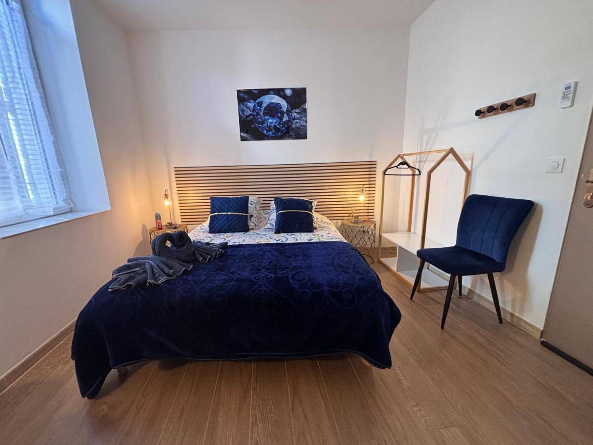 Double Room in Narbonne, Côte méditerranéenne (France)