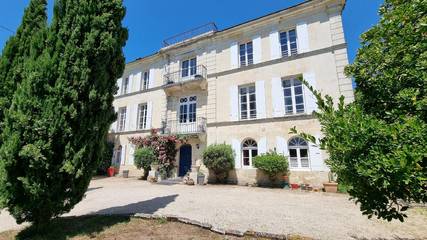 Gîte pour 15 personnes, avec balcon et jardin à Saint-Just-Luzac