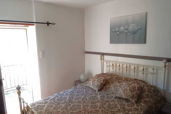 Gîte pour 6 personnes, avec terrasse et jardin à Lanquais - 2