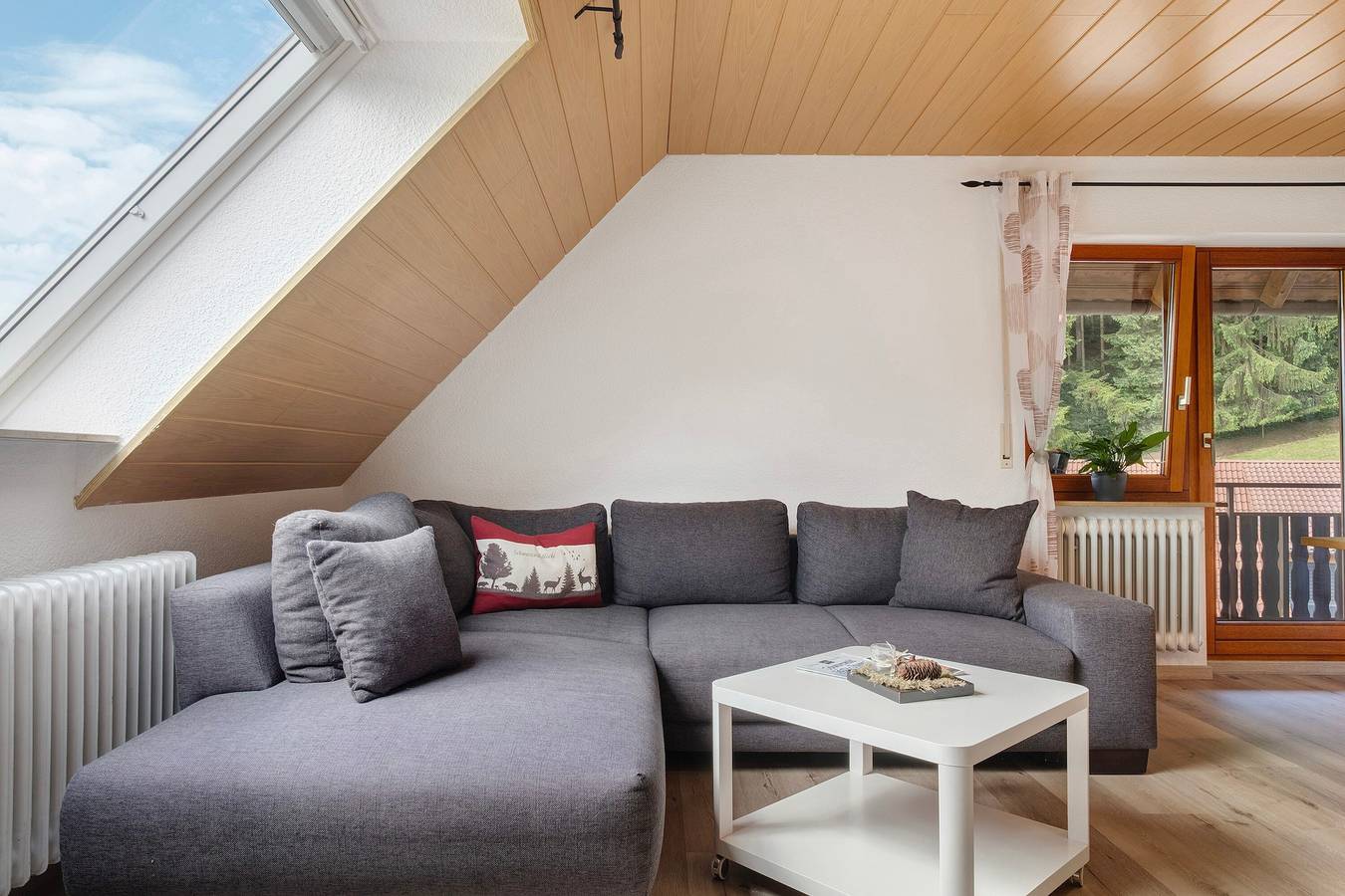 Apartamento inteiro, Apartamento 'Ringwald' com vista para a montanha, jardim partilhado e acesso Wi-Fi in Biederbach, Central Black Forest
