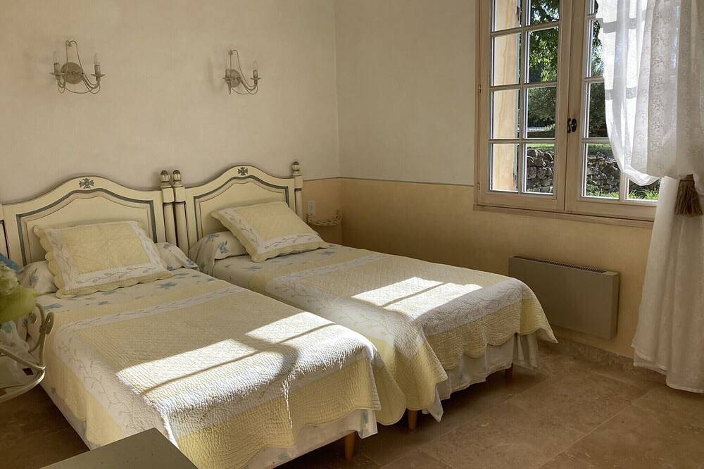 Saint Mediers: Provencal villa with private pool near Uzes in Montaren-et-Saint-Médiers, Nimes und Umgebung