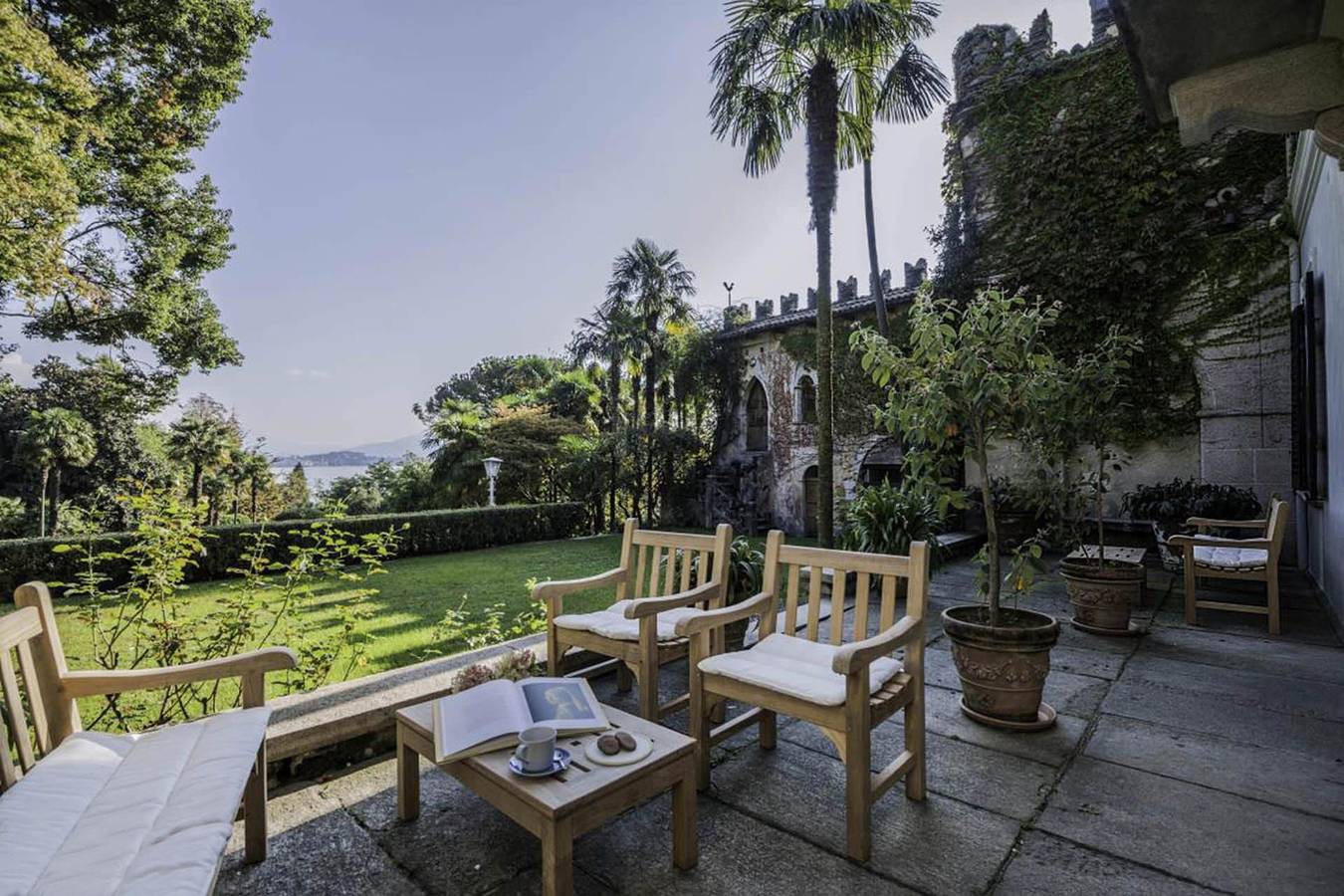 Villa für 16 Personen mit Balkon in Baveno, Comune di Baveno