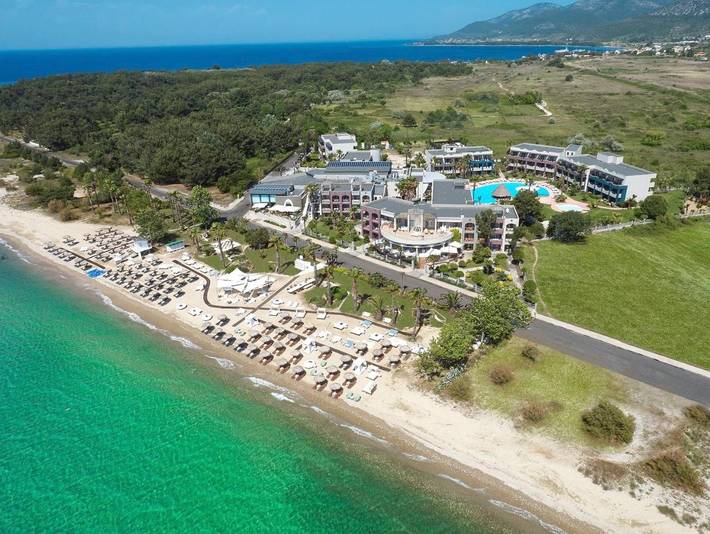 Bungalow für 4 Personen, mit Balkon und Terrasse sowie Garten und Kinderpool auf Thassos