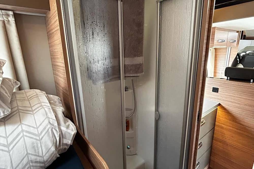 Vaaroom London Explorers' Pod in Havering, London