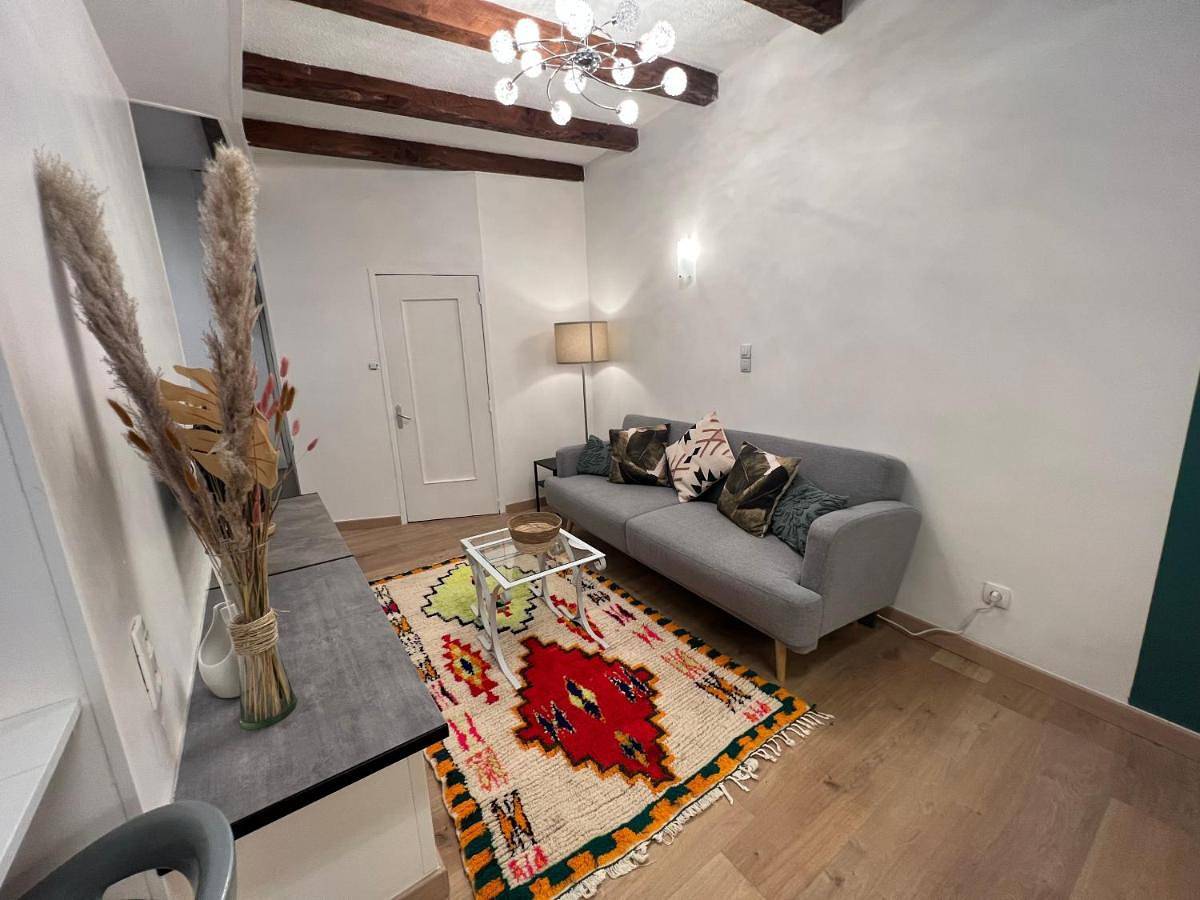 Appartement entier, Le cocon de la Chaîne des Puys & Spa Terrasse in Aubière, Parc naturel régional des Volcans d'Auvergne