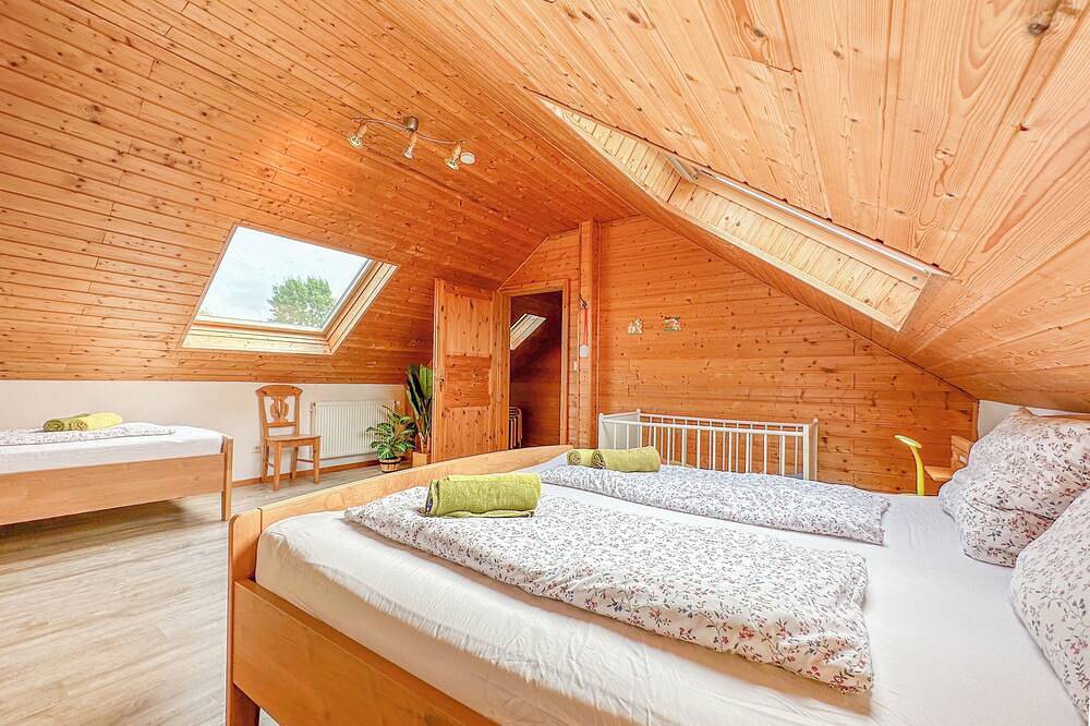 Haus mit großem Garten und Kindereinrichtungen in Kerschenbach, Rureifel (Nordrhein-westfalen)