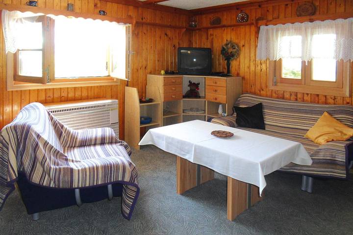 Blockhaus in Rinchnach mit Panoramablick in Rinchnach, Eastern Bavaria