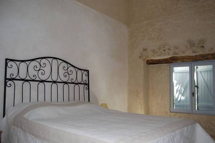 Gîte pour 4 personnes, avec piscine et terrasse à Loriol-du-Comtat - 2