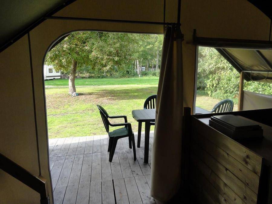 Camping Sunelia l'Etang de Sologne - Safarizelt 4 personen - Ungewöhnlich Lodge-Zelt ohne Sanitäranlagen 2 Zimmer 25m² in Nouan-le-Fuzelier, Sologne
