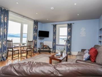 Holiday Rental for 4 People in Beaumaris, Isle of Anglesey, Photo 2