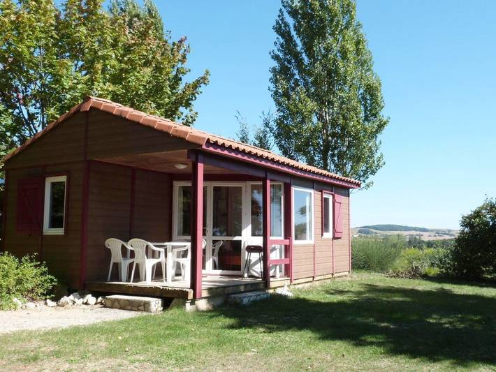 Gîte pour 2 personnes, avec Terrasse et Jardin ainsi que Bassin pour enfant et Piscine à Crastes