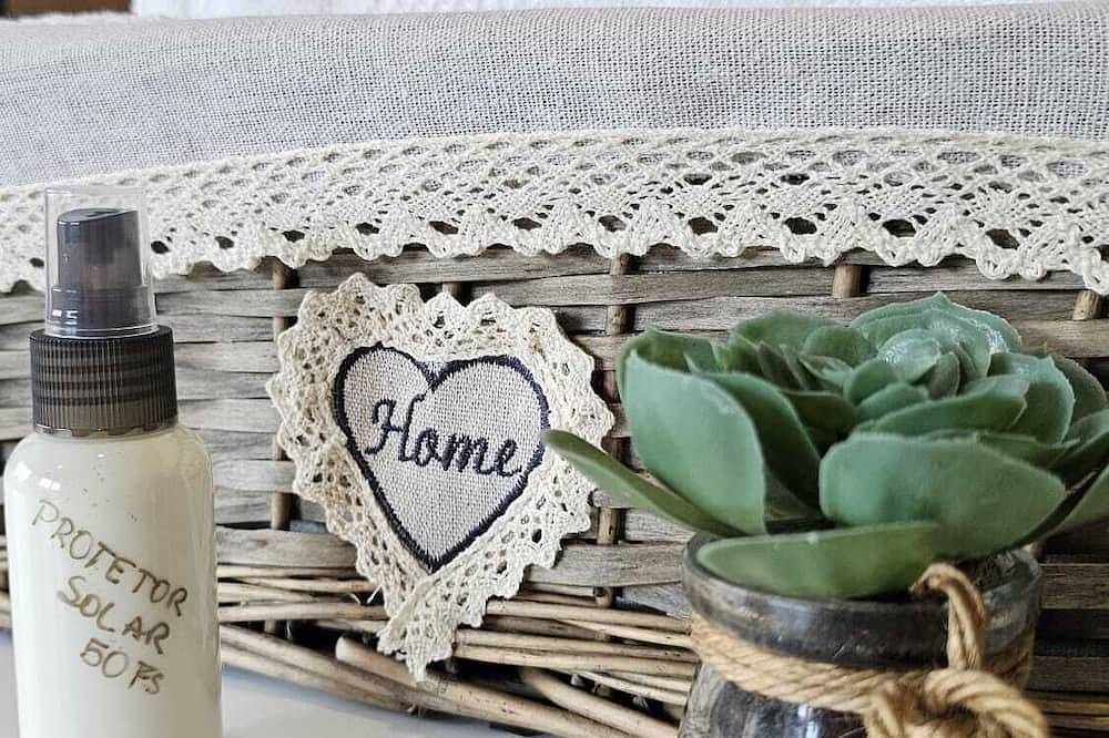 Chalets Avelino Carolino, Perfect for creating Memories, Eco and Pet Friend in Chaves, Vila Real Distrikt