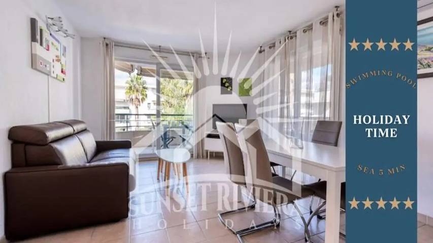 Gîte pour 7 personnes, avec Balcon et Piscine dans Parc de Vaugrenier