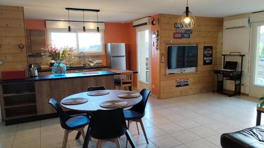 Gîte pour 4 personnes, avec Balcon et Terrasse ainsi que Jardin et Vue à Raon-aux-Bois