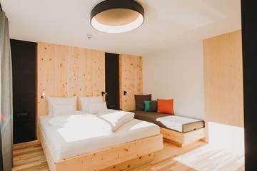 Chambre d’hôte pour 5 personnes, avec jardin ainsi que sauna et piscine à Warth