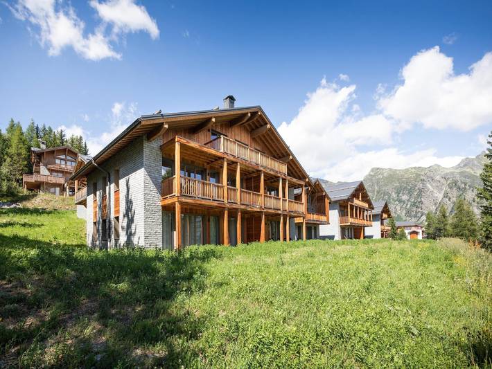 Gîte pour 6 personnes, avec sauna et balcon/terrasse, adapté aux familles dans Station De La Rosiere - 2