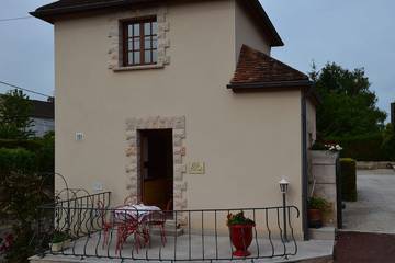 Gîte pour 4 personnes, avec jardin et terrasse, animaux acceptés à Ladoix-Serrigny