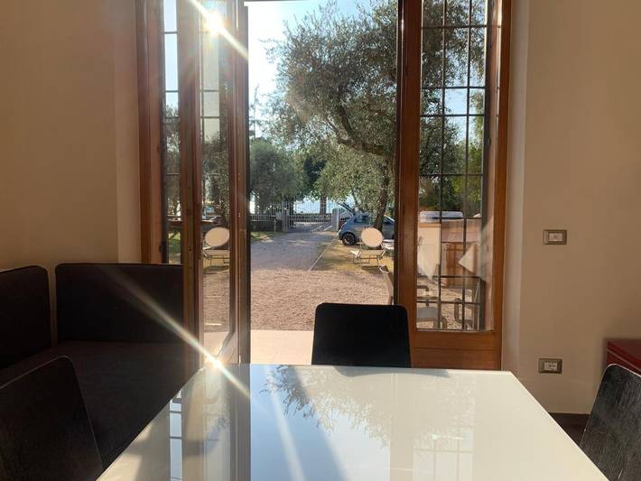 Ferienwohnung für 3 Personen, mit Garten und Seeblick sowie Ausblick in Assenza Di Brenzone