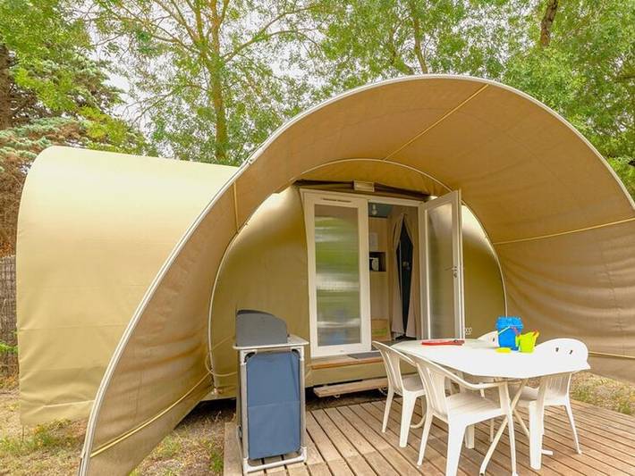 Tente pour 4 personnes, avec bassin pour enfant dans Occitanie - 2