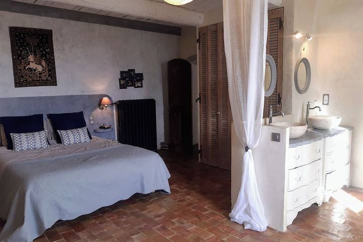 Charmantes Ferienhaus mit Pool in Valensole in Valensole, Alpes-de-Haute-Provence