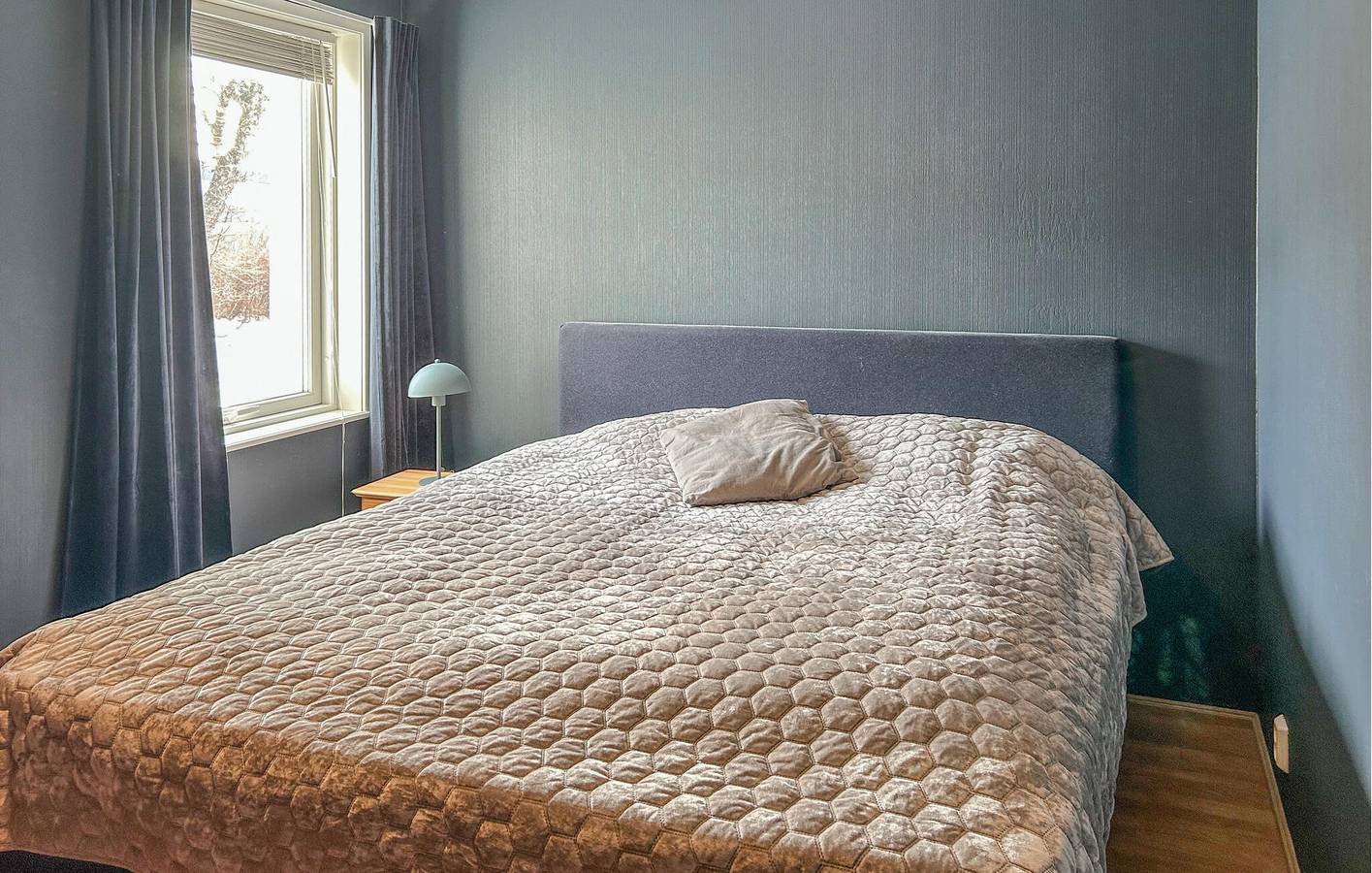 Ganze Ferienwohnung, Ferienwohnung für 4 Personen mit Garten in Rønvik, Bodø