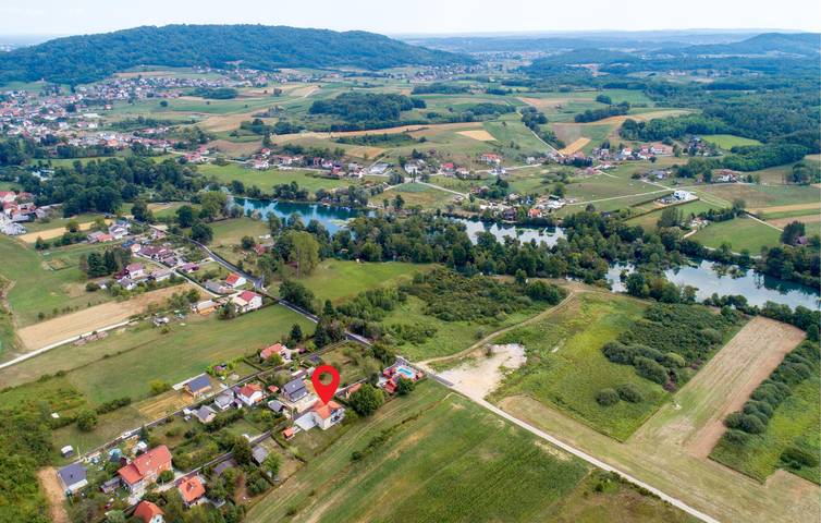 Gemütliche 2-Zimmer-Wohnung mit Terrasse und Grill in der Nähe des Flusses Mrežnica in Karlovac und Umgebung