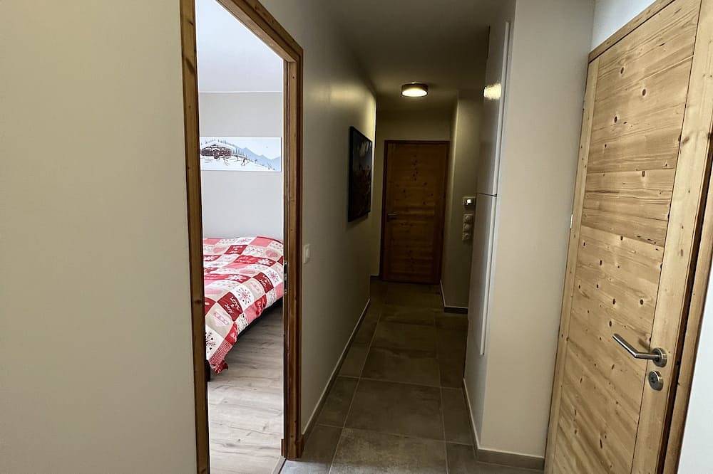 Ganze Wohnung, Oz sur son 31, recent 70 m2 apartment, covered parking, at the foot of the slopes in Oz, Nationalpark Écrins