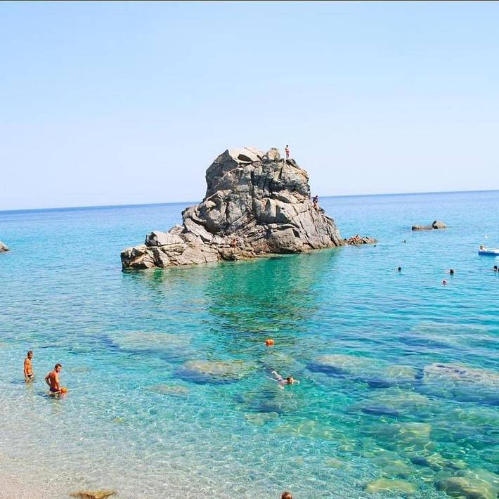 Location de vacances pour 8 personnes, avec terrasse et jardin dans Marina di Davoli - 4