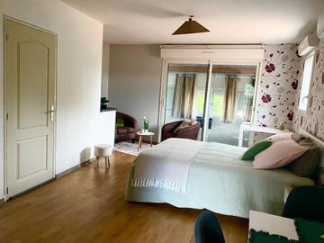 Chambre d’hôte pour 2 personnes, avec balcon, animaux acceptés à Saint-Denis-de-Pile