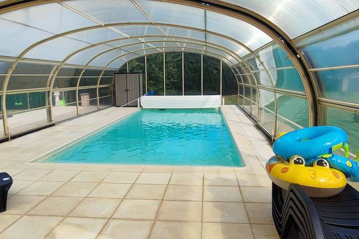 Location de vacances pour 8 personnes, avec jardin et terrasse à Thiberville