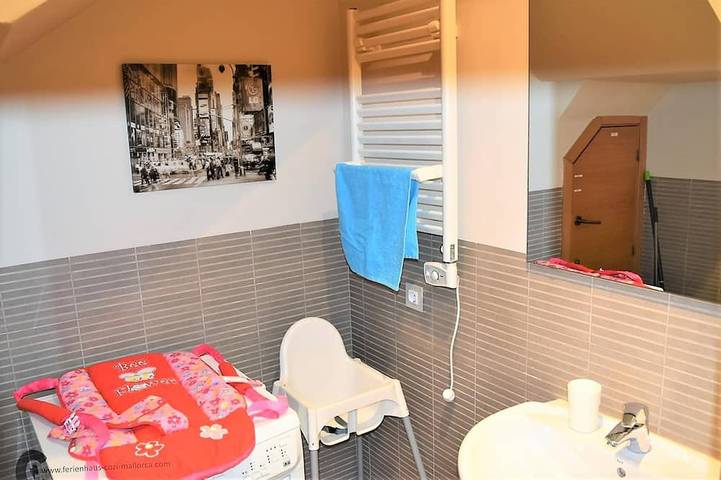Villa with garden and private pool in a quiet family residential area, air conditioning and wlan - Free Wifi in Puigderros, Llucmajor