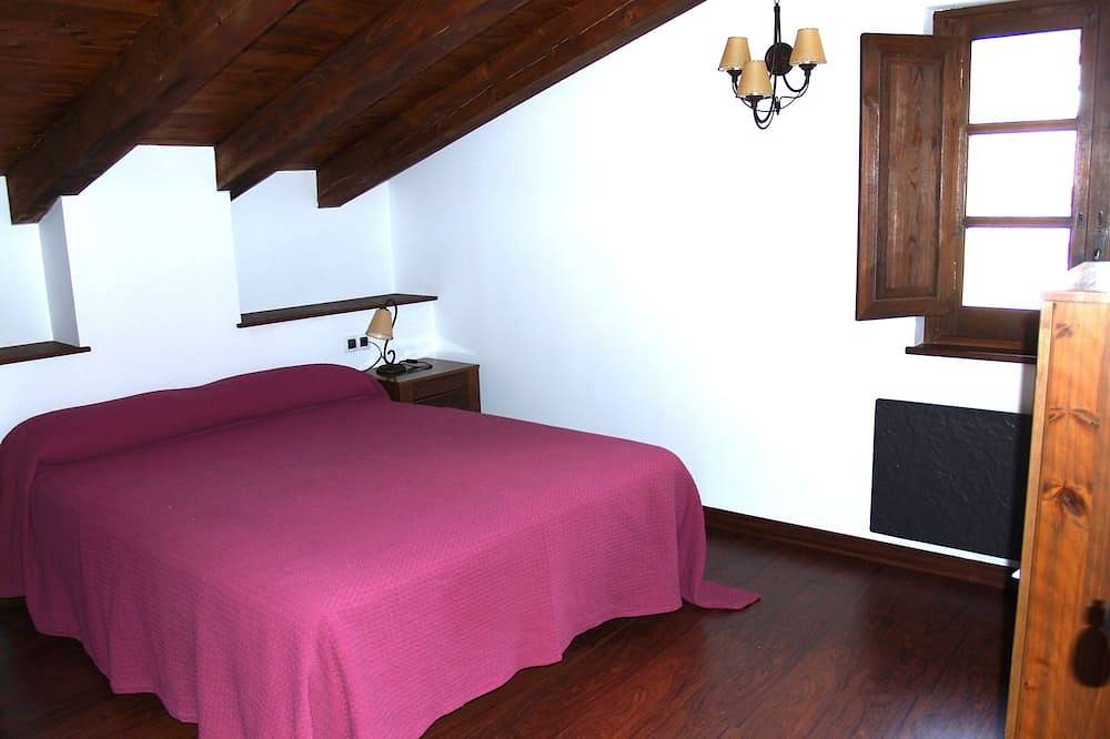 Gite 3 épis à Pal, Andorre, typique de haute montagne village re in Pal Arinsal