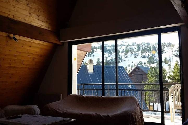 Chalet pour 10 personnes, avec balcon à Arette