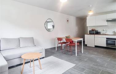 Gîte pour 4 personnes, avec jardin à Mortagne-sur-Gironde