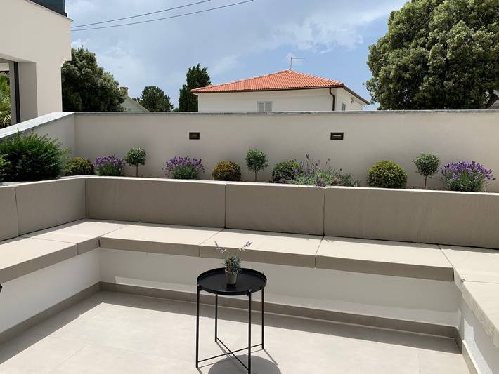 Ferienwohnung für 8 Personen, mit Balkon/Terrasse in Banjol