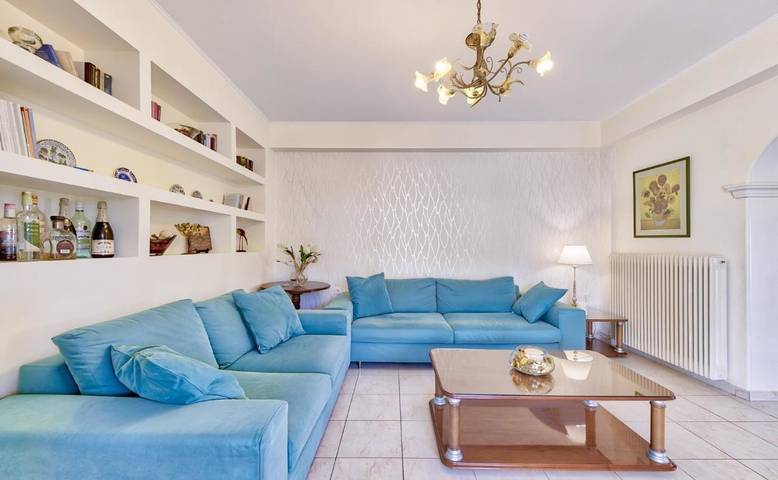 Gîte pour 8 personnes, avec vue et jardin dans Kalamaki - 4
